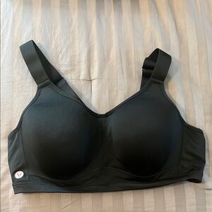 Livi Sports Bra 38D